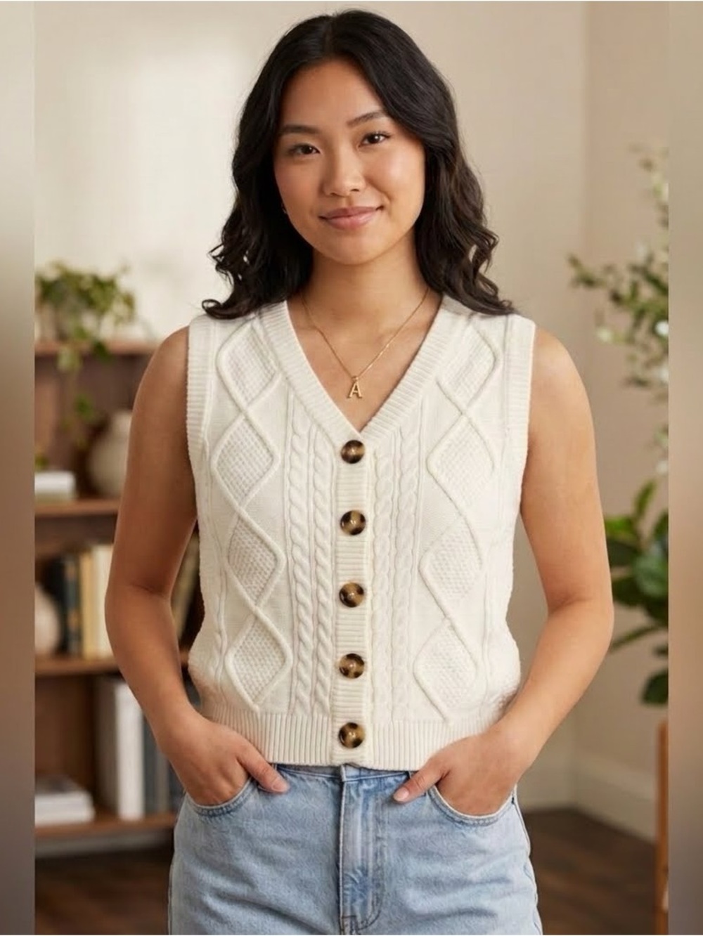 *Final Price* Tilly’s | RSQ | Cream Cable Knit Button-Up Sweater Vest Sz Medium